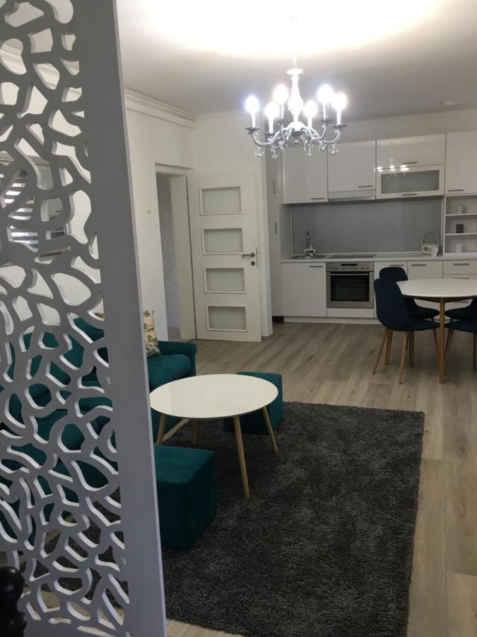 Royal Residence Високо Екстериор снимка